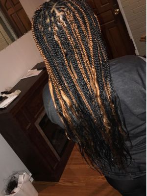 Braids by Ania-Paige Matthews in Waterbury, CT 06704 on Frizo