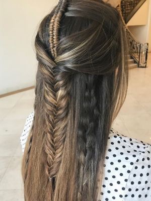 Braids by Brooke Farris at Mosaic Salon & Boutique in Las Vegas, NV 89123 on Frizo