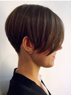 Women's haircut by Deee goool at Deeee gooool in Bronx, NY 10465 on Frizo