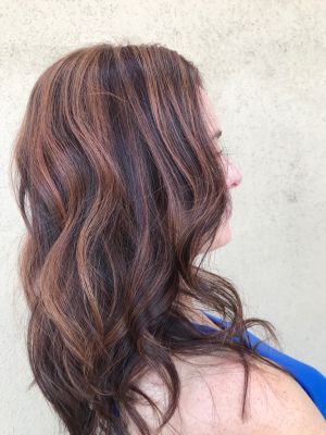 Highlights by Vanessa Newport at Aura by Vanessa in Huntington Beach, CA 92649 on Frizo