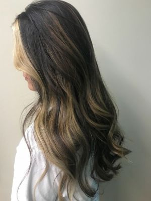 Balayage by Ashley Milliken at Gypsy in Norwell, MA 02061 on Frizo