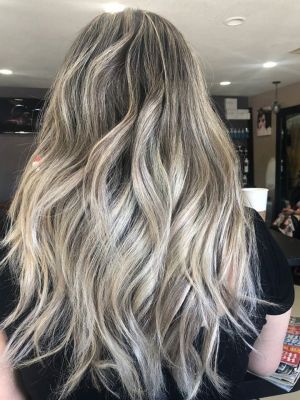 Ombre by Martha Sanchez at Color Queens Hair Salon in San Jose, CA 95122 on Frizo