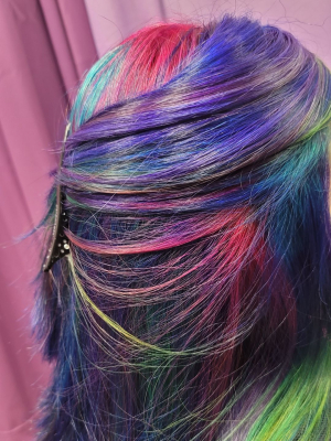 Janet Sanchez at Artistry Hair Studio in Fullerton, CA 92835 on Frizo