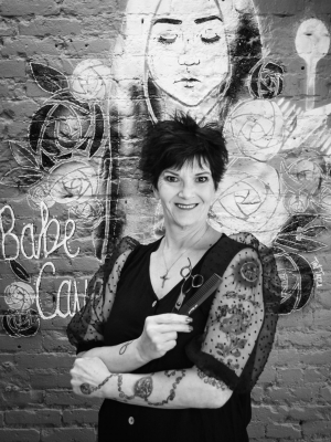 Leslie Holdren at The Babe Cave in Elko, NV 89801 on Frizo