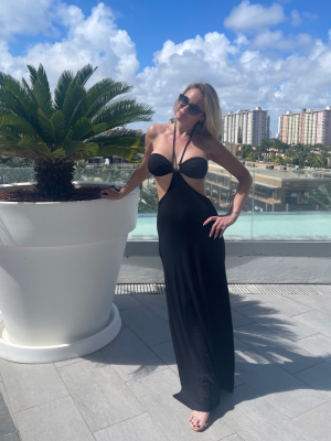 Lesya Malyutyak in Miami, FL 33180 on Frizo