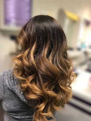 Yvette Estephan at Chignon Salon in Pasadena, CA 91103 on Frizo